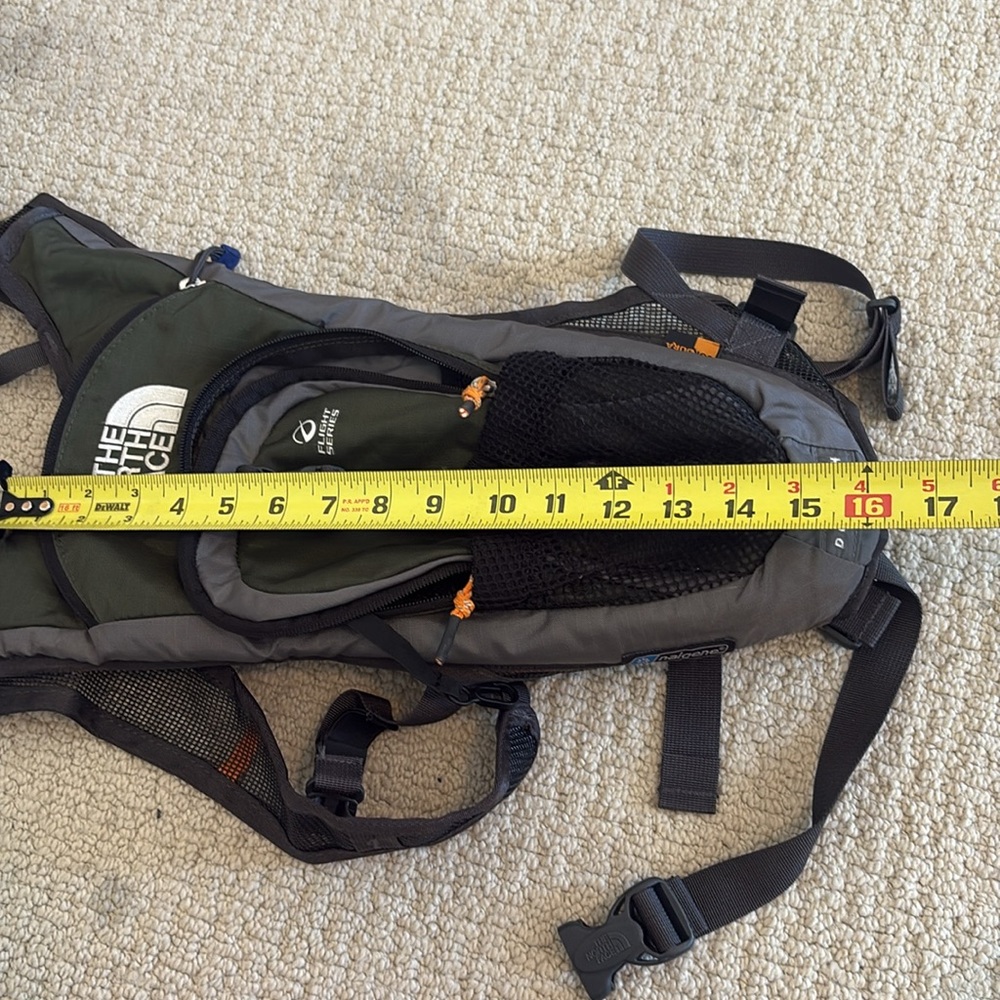 The North Face Green and Gray Backpack with Padded Straps - Picture 6 of 7